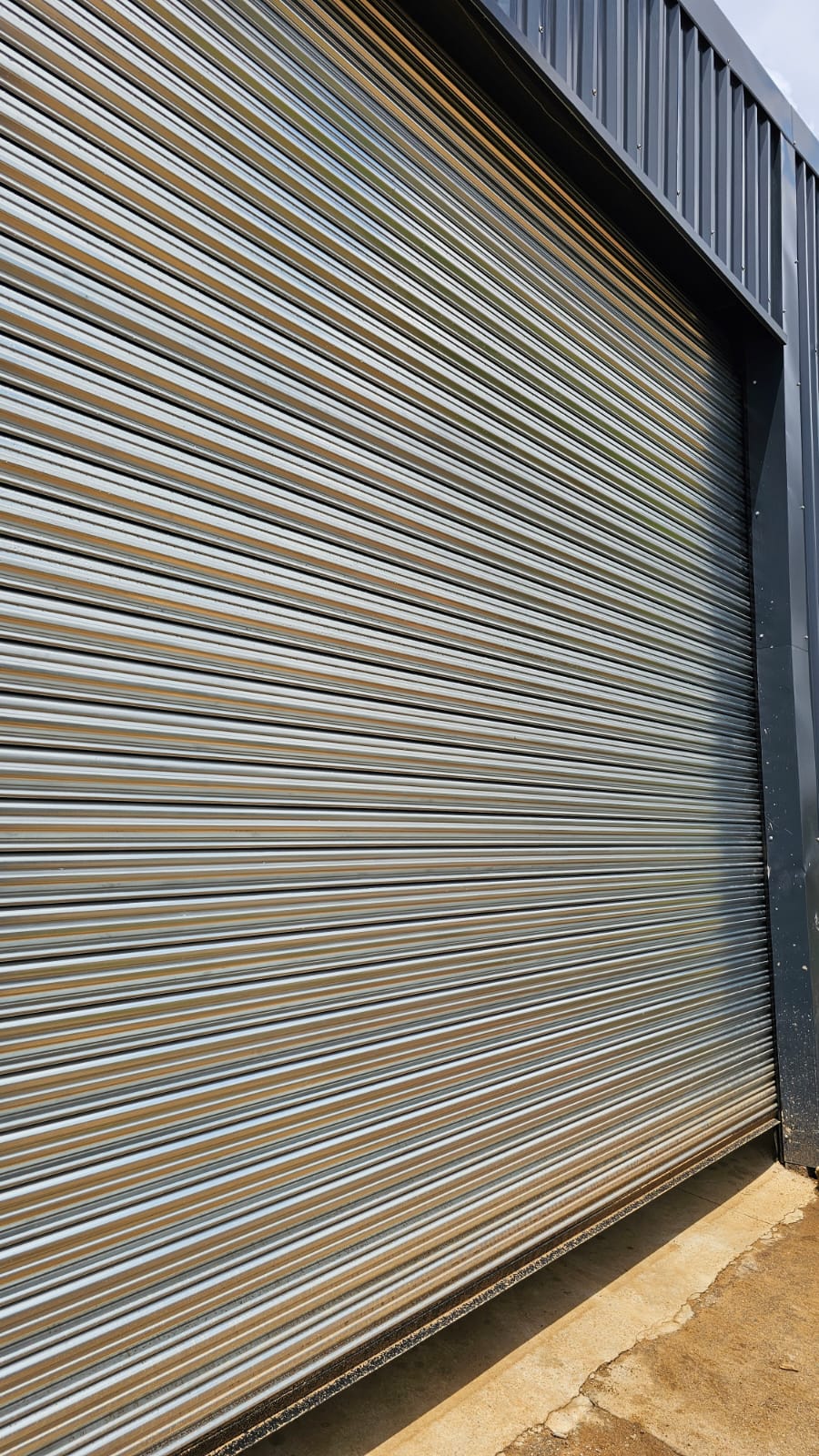 Large industrial roller shutter door